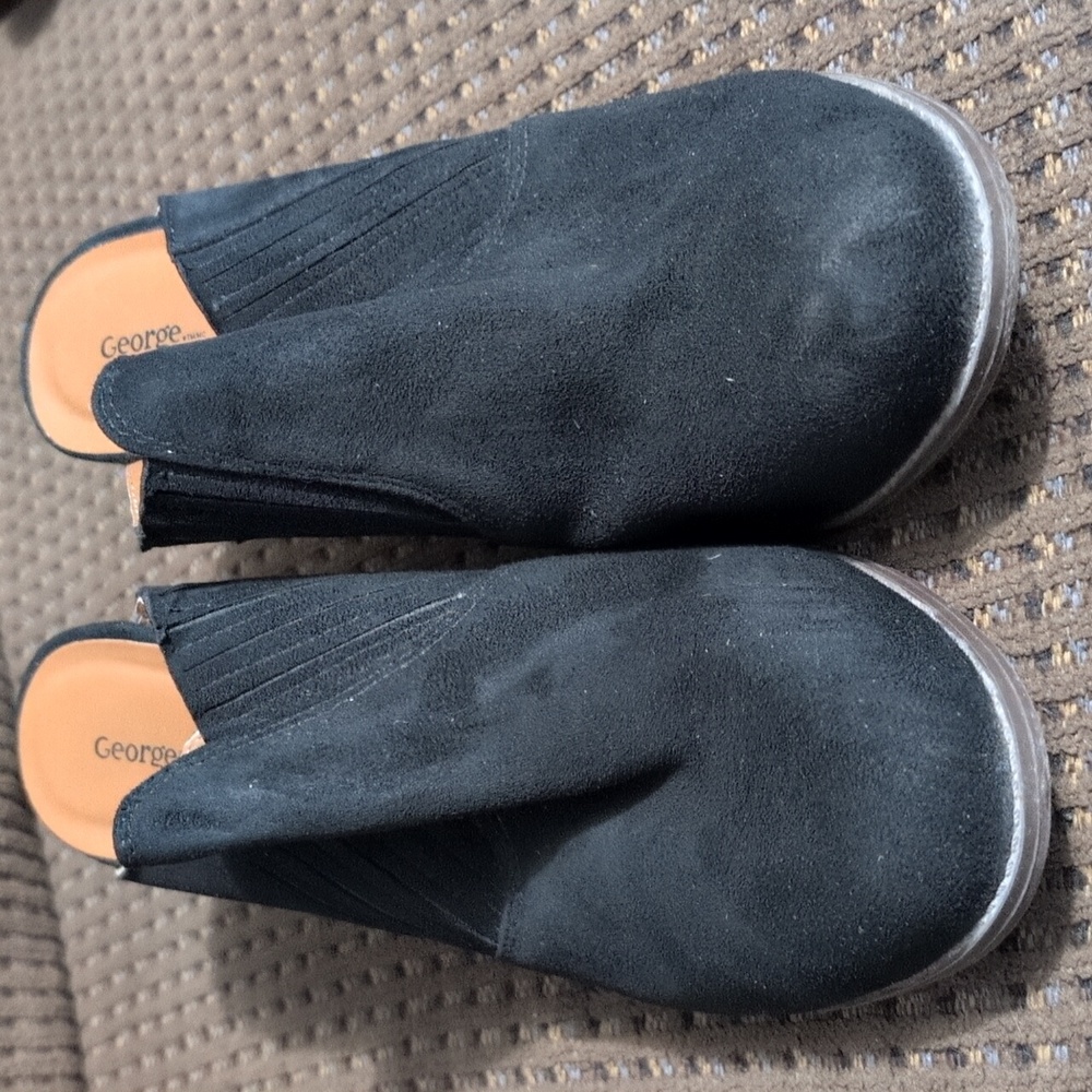 S4 George Women's Black Heels